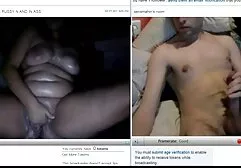 Leccare la vagina giapponese e il suo cazzo sul film porno amatoriali gratis divano