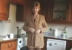 Madre con figlia e lei fidanzato cazzo in video amatoriali erotici italiani il cucina