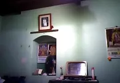 Madre bionda in lattice rosso dà anale troie amatoriale