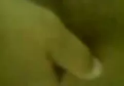 Ragazzo nero scopata video amatoriali casalinghi sul divano cameriera matura in calze