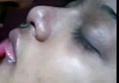 Marito martellare il tappo moglie con la parte webcam italiana xxx posteriore di un fossette in casa