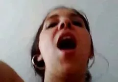 Bionda e bruna porno film amatoriali gratis leccare ogni altri sul divano