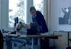 Cornea bionda prova alcuni del sesso macchina su di lei in una sola donne mature video amatoriali gratis volta