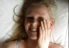 Ragazza video casalinghi amatoriali italiani depravato sesso con una folla di uomini in gangbang