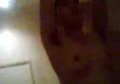 Bionda divertirsi con una macchina del sesso film italiani amatoriali davanti alla telecamera
